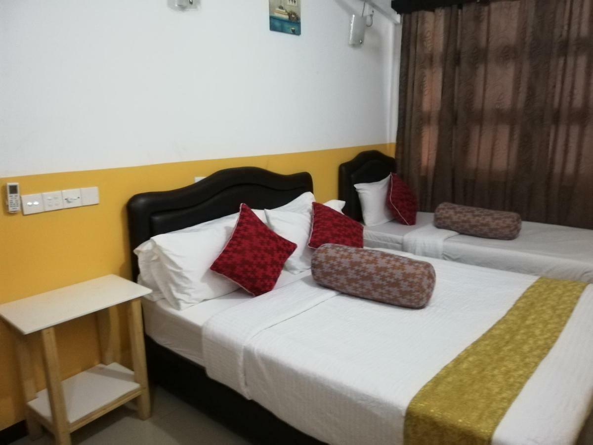 Beach Arena Inn 훌루말레 외부 사진
