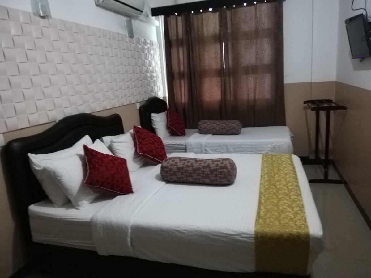 Beach Arena Inn 훌루말레 외부 사진